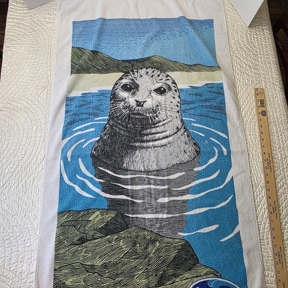 Vintage Ocean Spray Center for Marine Conservation Seal Beach Towel 56